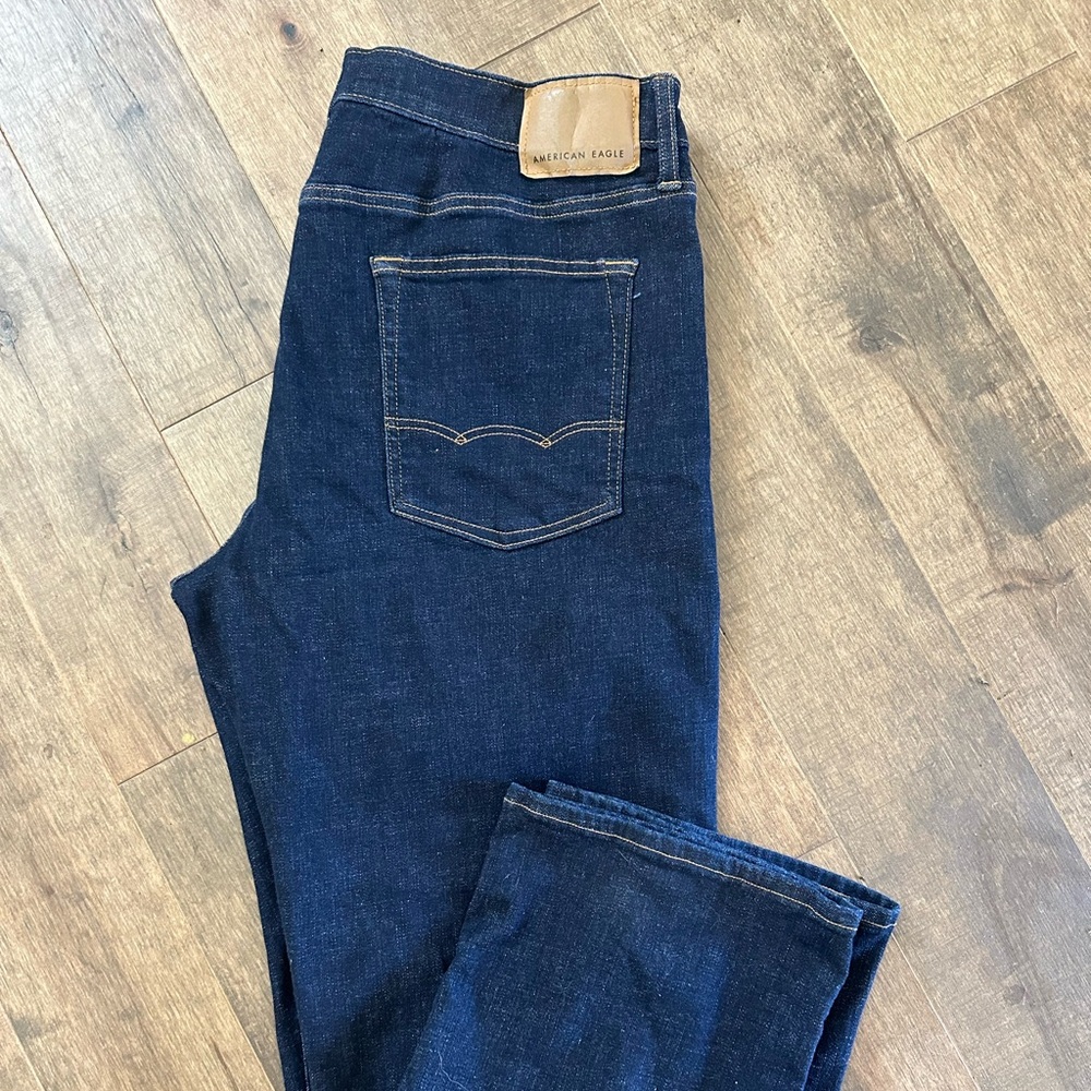 American Eagle Men’s Next Level Flex 38 x 36 dark wash